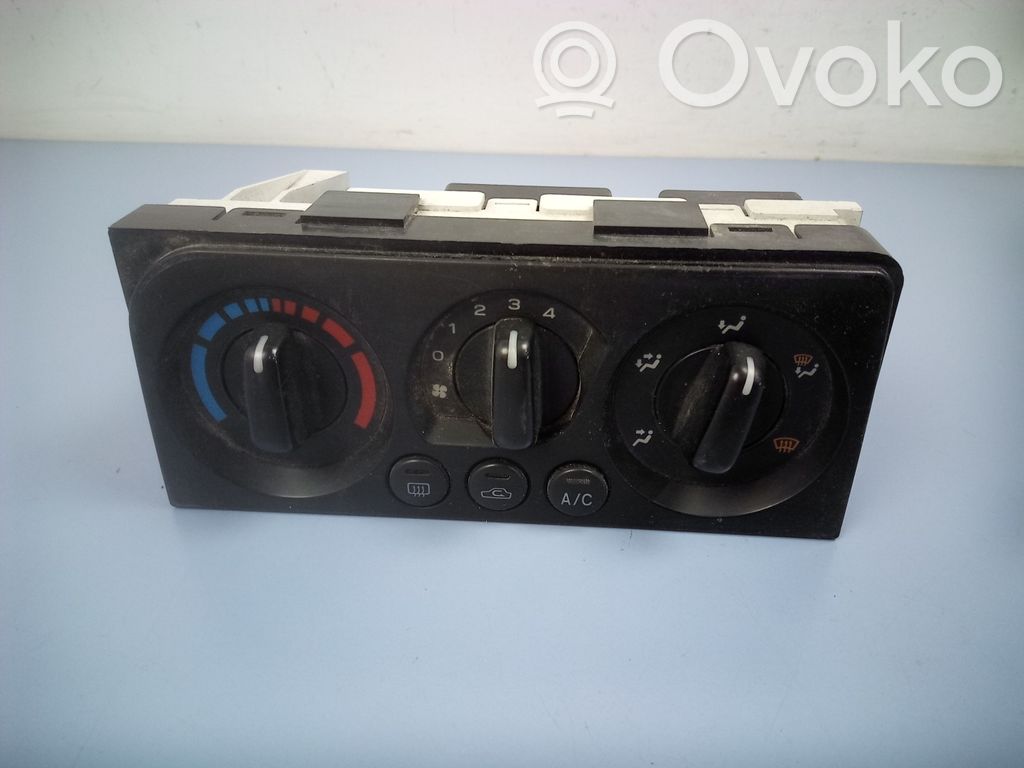 Subaru Legacy Climate control unit 