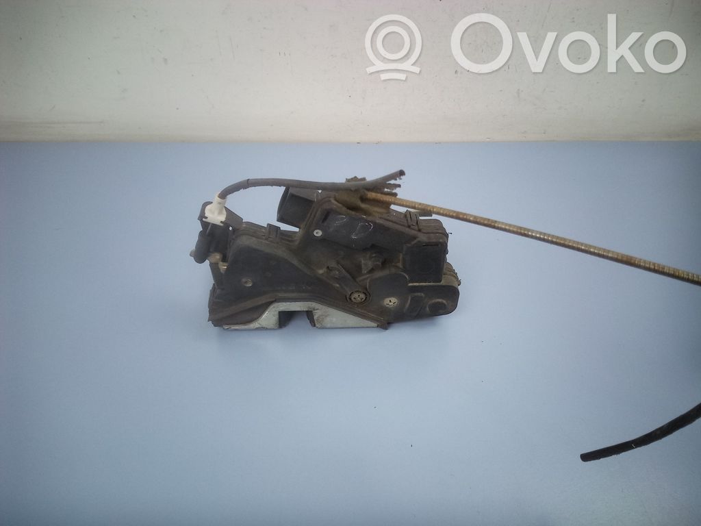 BMW 3 E46 Front door lock 