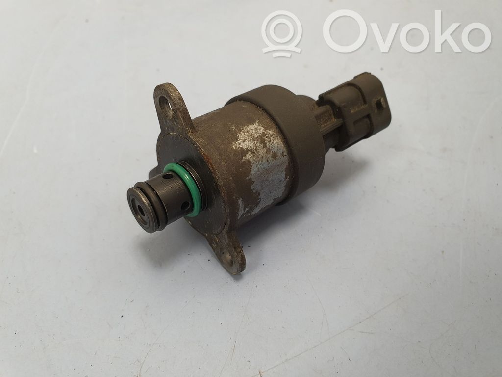 Volvo XC90 Regulador de presión del combustible 