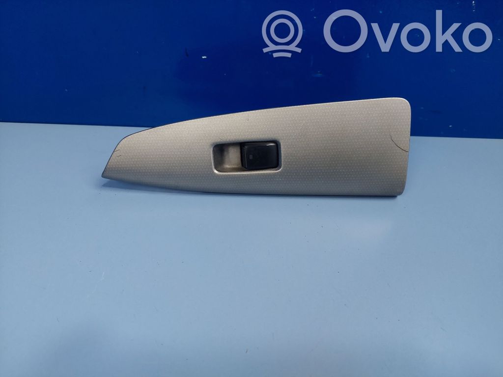 Toyota Corolla Verso E121 Electric window control switch 