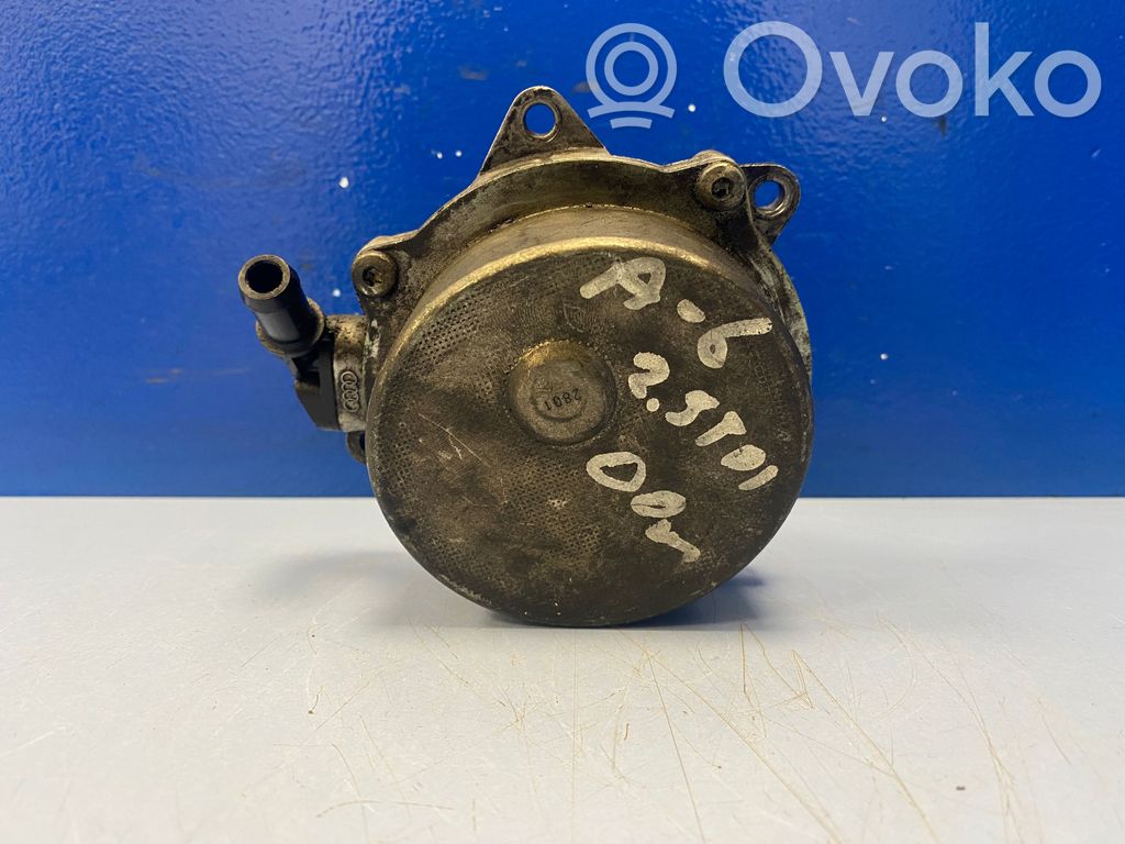 Audi A6 S6 C5 4B Bomba de vacío 
