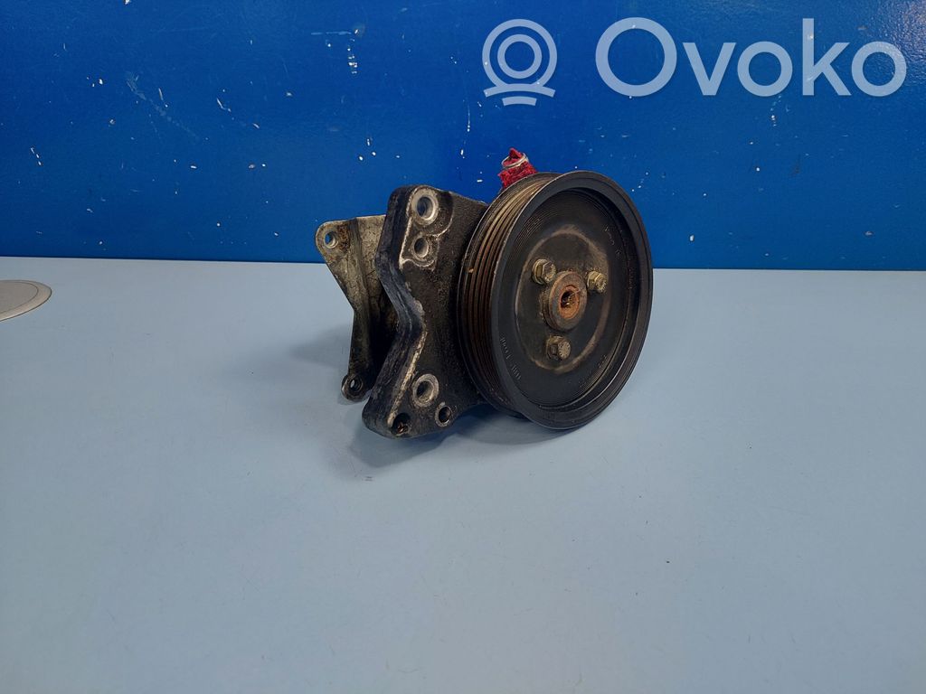 Land Rover Freelander Ohjaustehostimen pumppu 