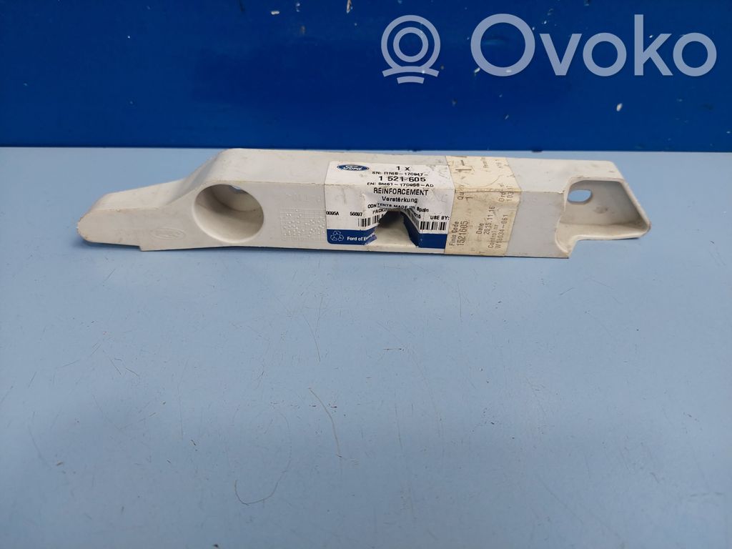 Ford Focus Front bumper mounting bracket 