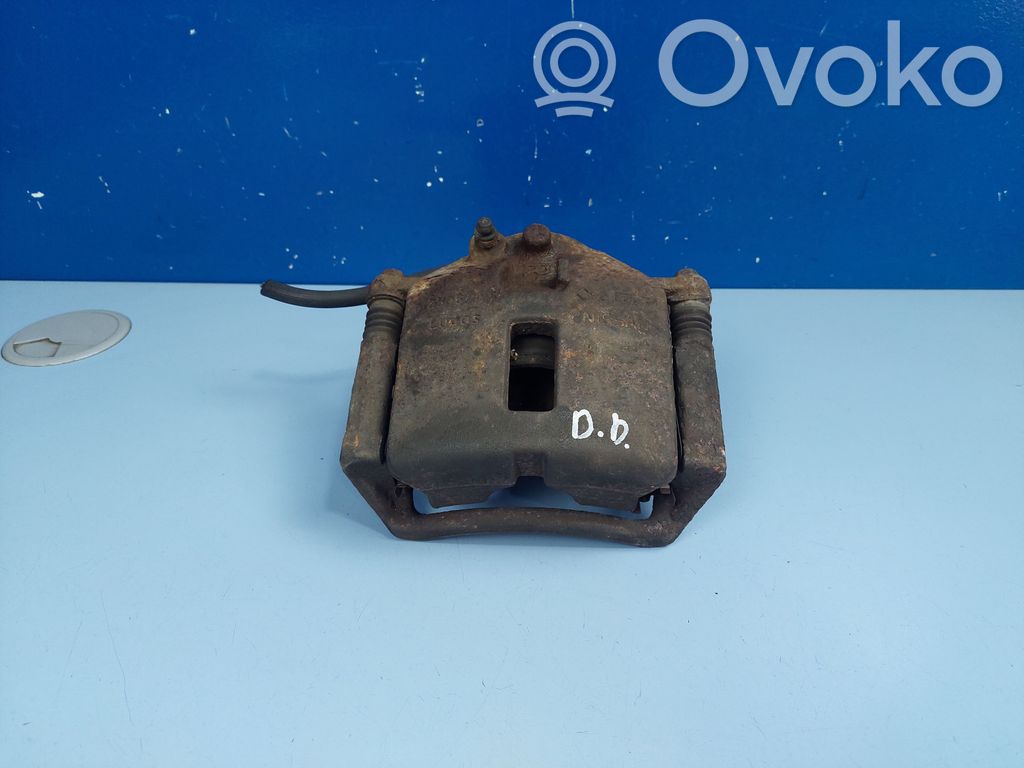 Nissan Primera Priekšējais suports 
