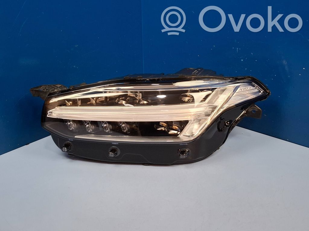 Volvo XC90 Scheinwerfer 