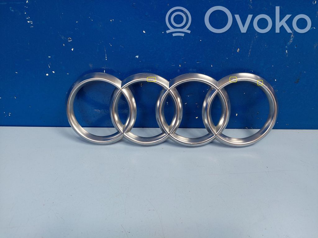 Audi e-tron Herstelleremblem 