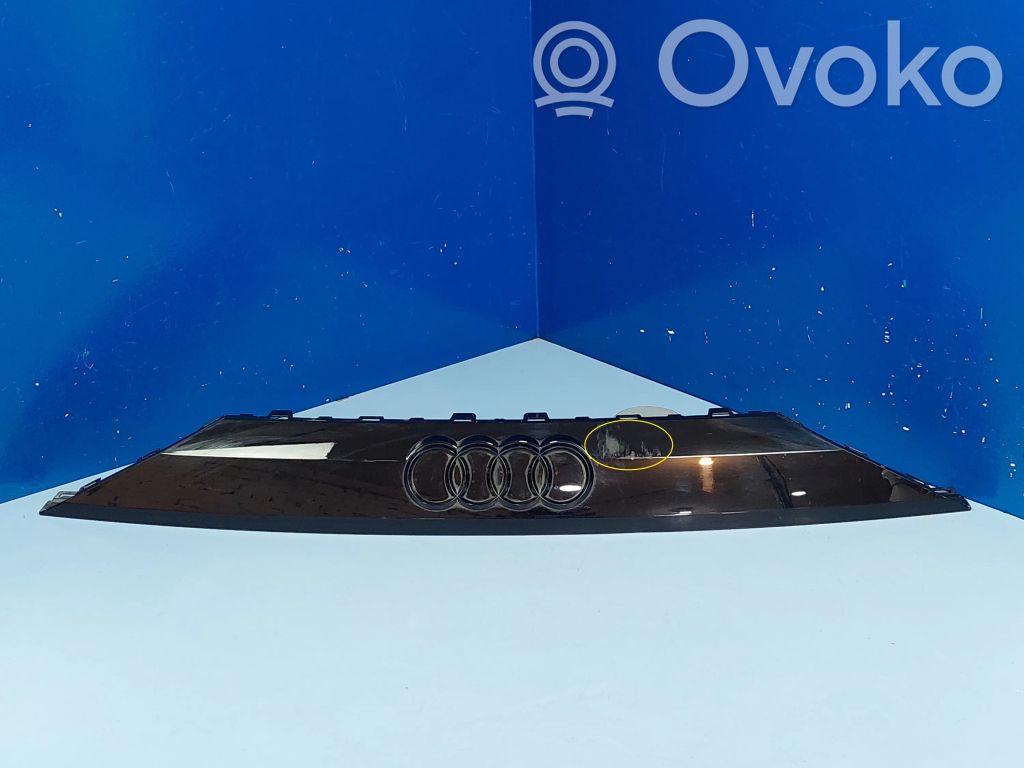 Audi Q8 Trunk door license plate light bar 
