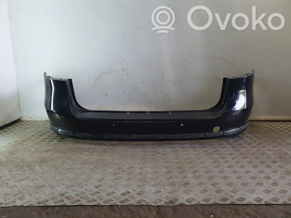 Volkswagen PASSAT B7 Parachoques 