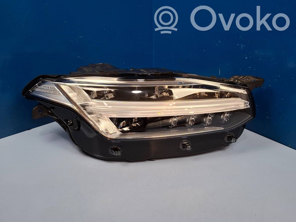 Volvo XC90 Scheinwerfer 