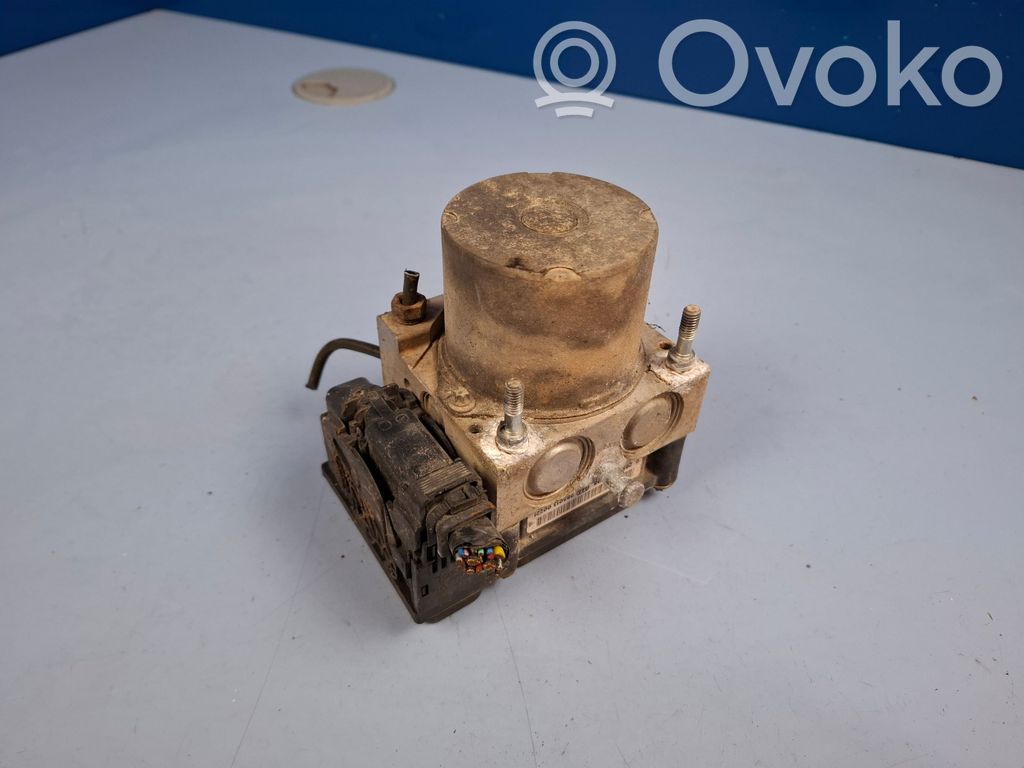 Nissan Primera ABS Blokas 
