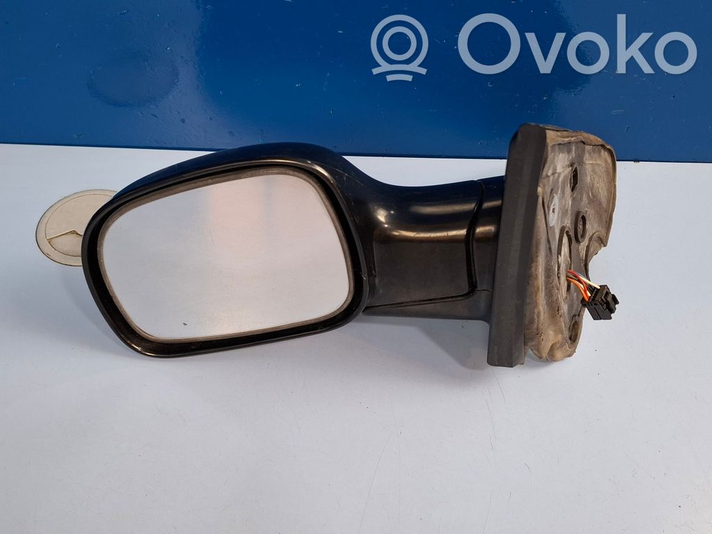 Chrysler Voyager Elektryczne lusterko boczne drzwi przednich 