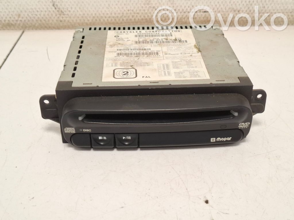 Chrysler Voyager Radio/CD/DVD/GPS head unit 