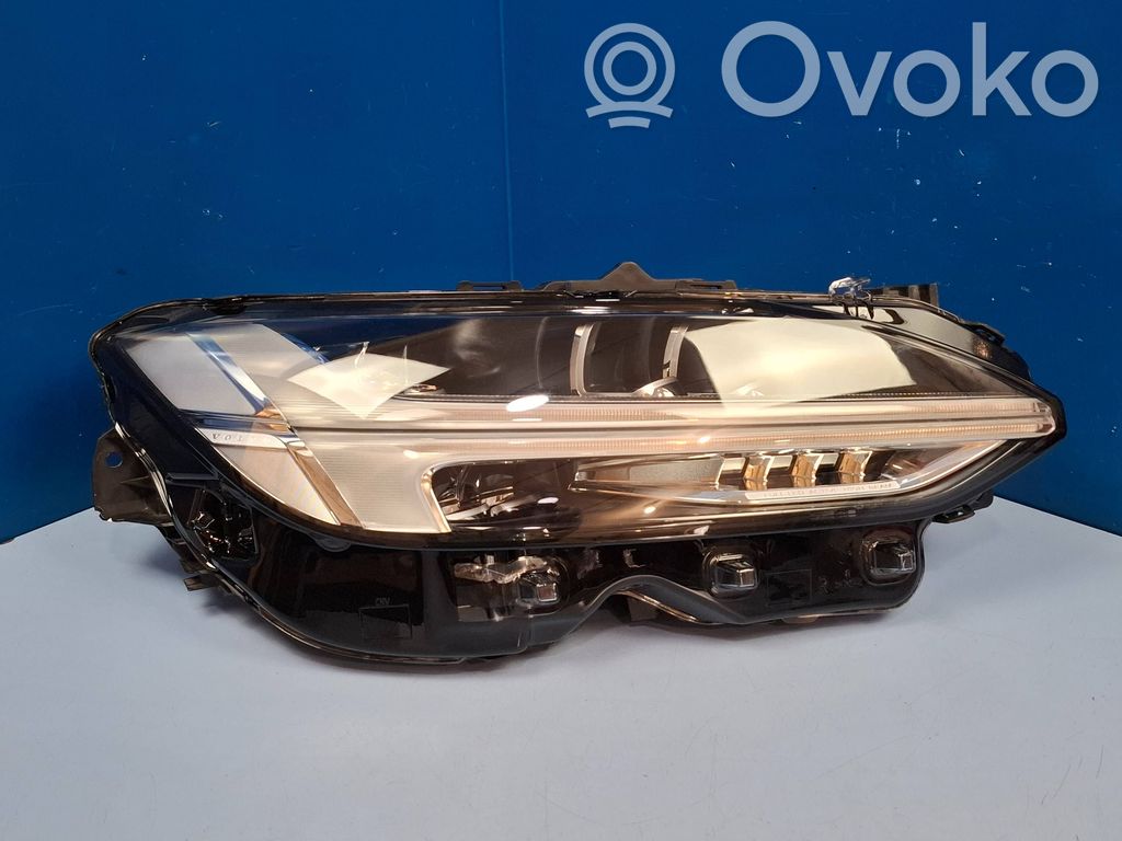 Volvo S90, V90 Scheinwerfer 