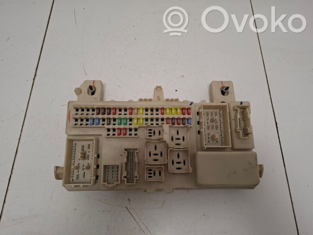 Mazda 3 I Fuse module 