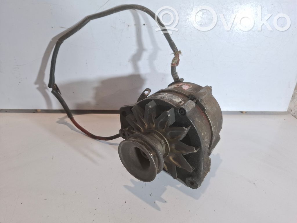 Audi 80 90 B3 Generatorius 