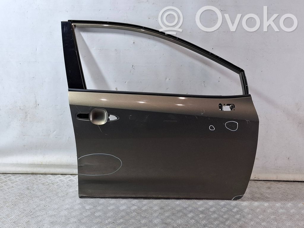 Toyota Corolla E210 E21 Durvis 