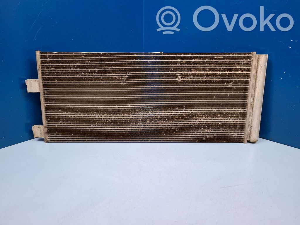 Opel Corsa E Gaisa kondicioniera dzeses radiators 