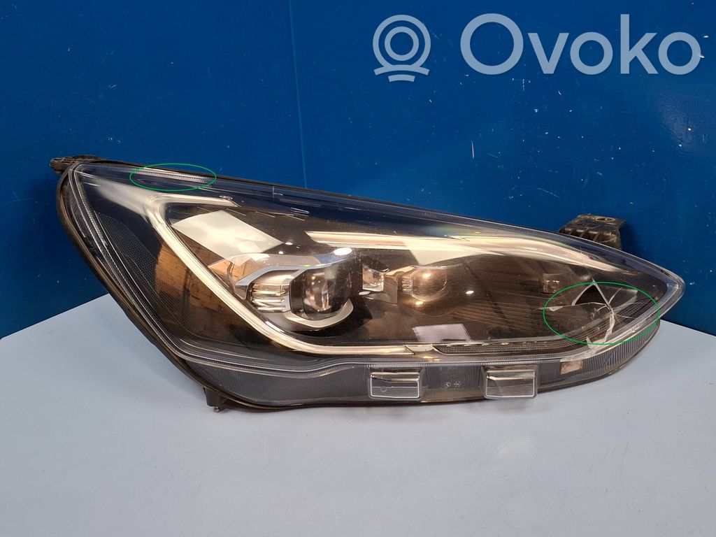 Ford Focus Headlight/headlamp 