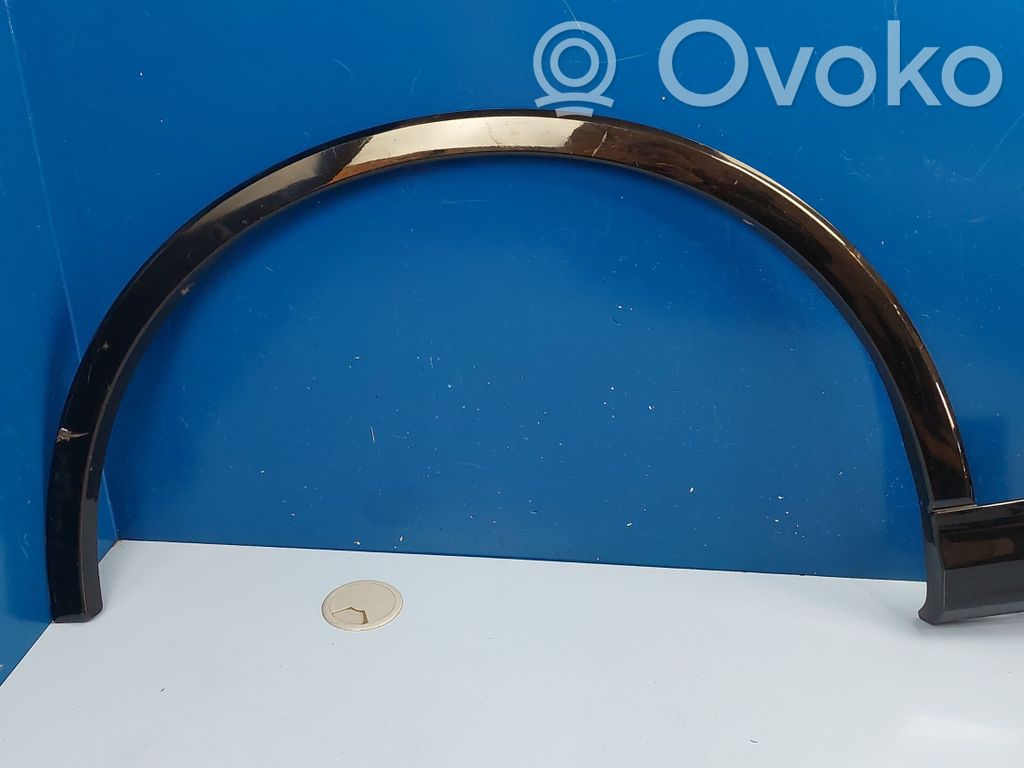 Audi Q7 4M Front arch trim 
