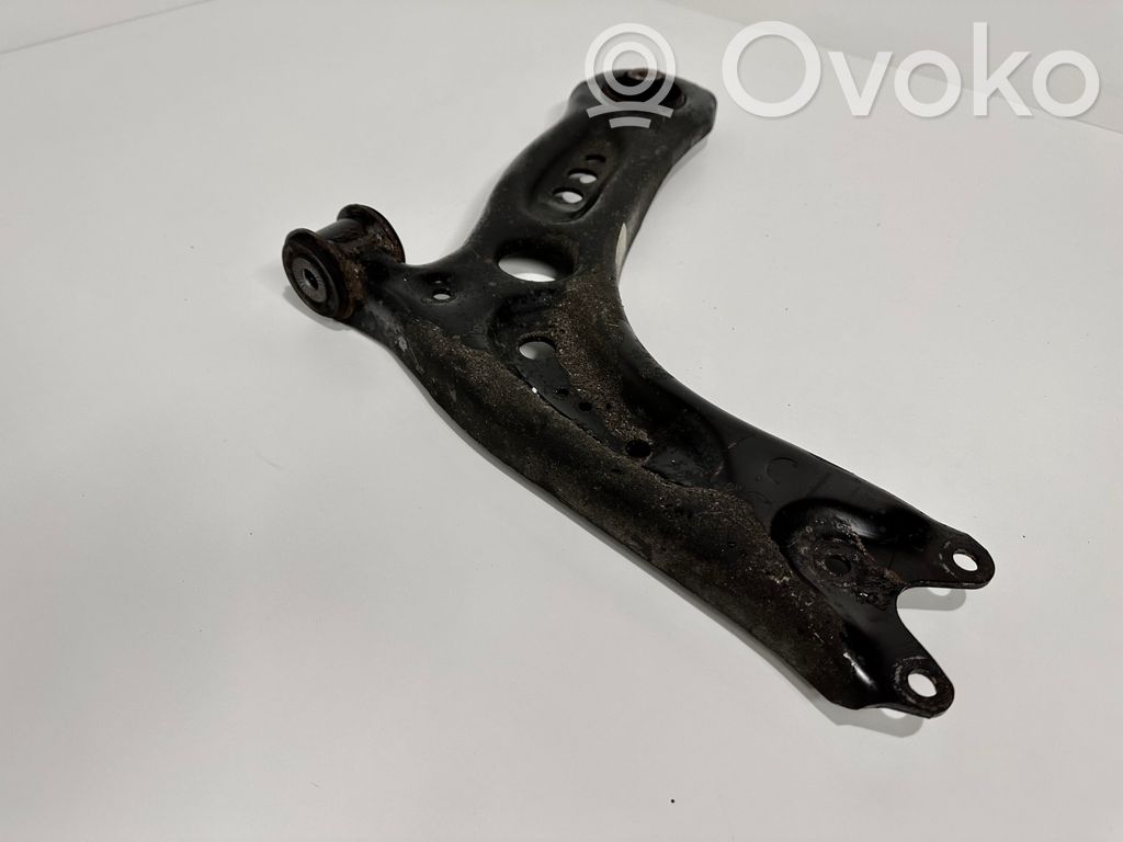 Volkswagen Golf VII Front lower control arm/wishbone 