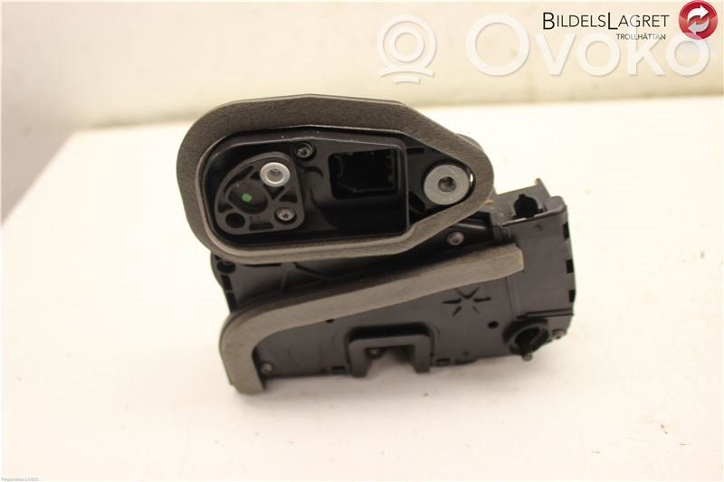 Opel Astra K Rear door lock 