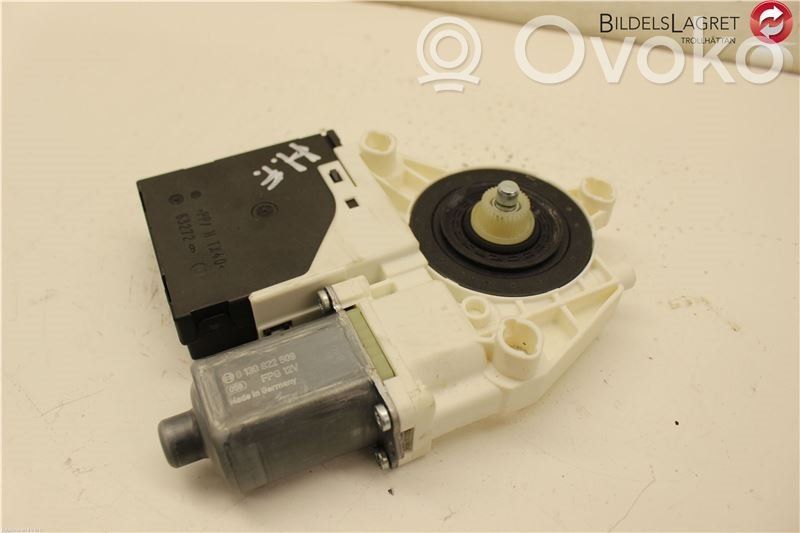 Volkswagen Caddy Silnik regulatora szyby drzwi przednich 