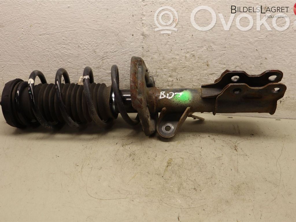Opel Mokka Front shock absorber with coil spring 