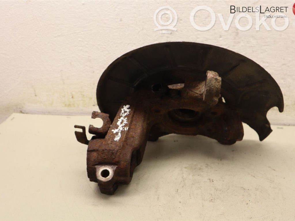 Volkswagen Caddy Achsschenkel vorne 