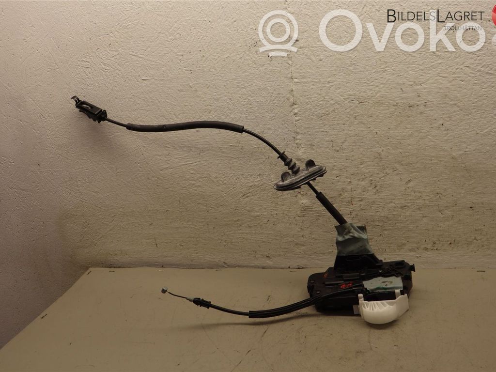 Ford Focus Front door lock 