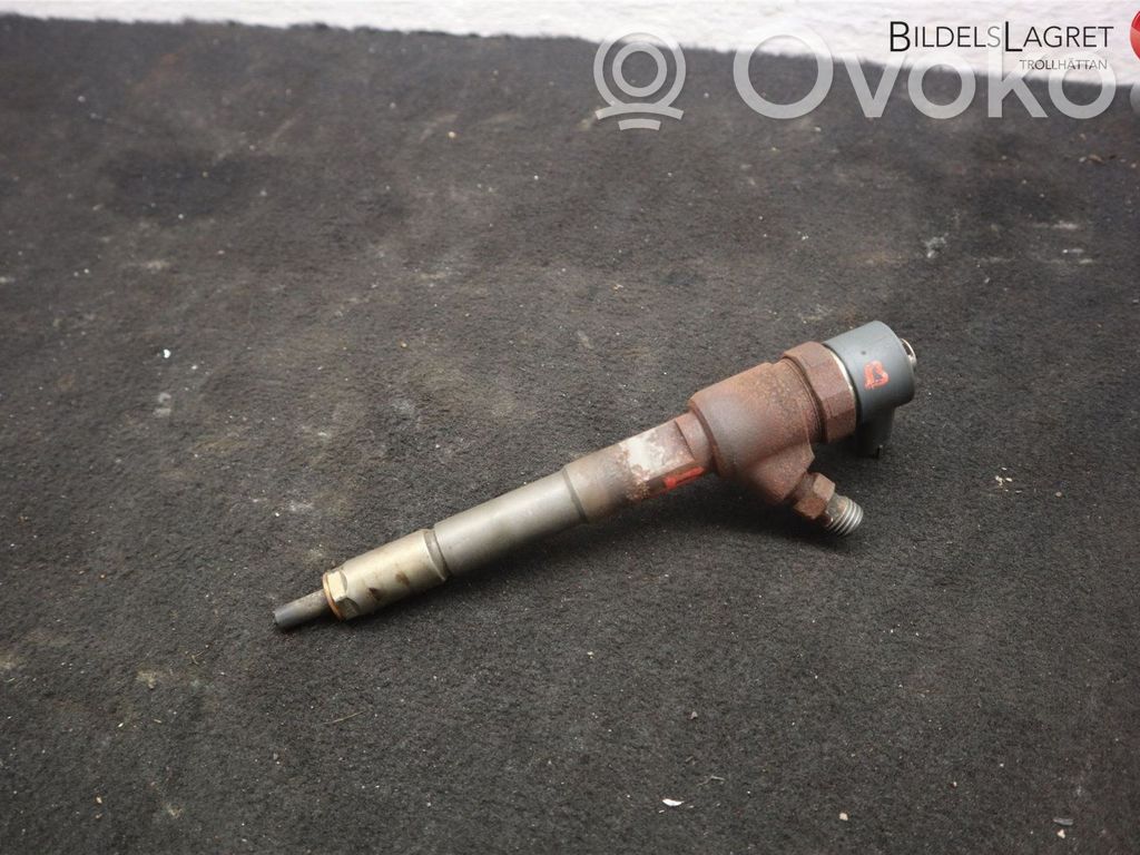 Opel Combo D Inyector de combustible 