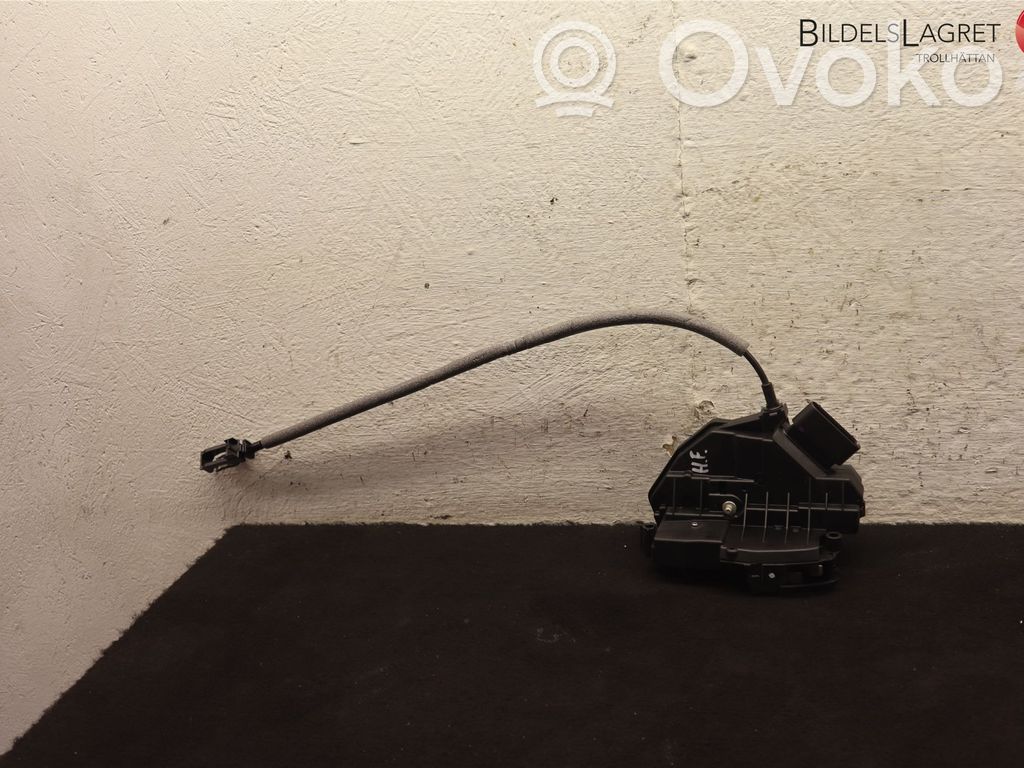 Ford Focus Front door lock 