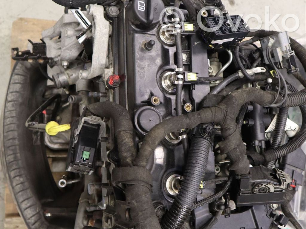 Opel Astra J Двигатель 
