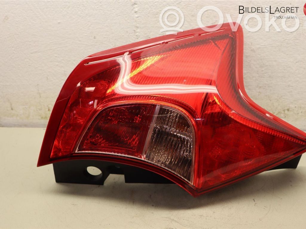 Nissan Note (E12) Takavalot 