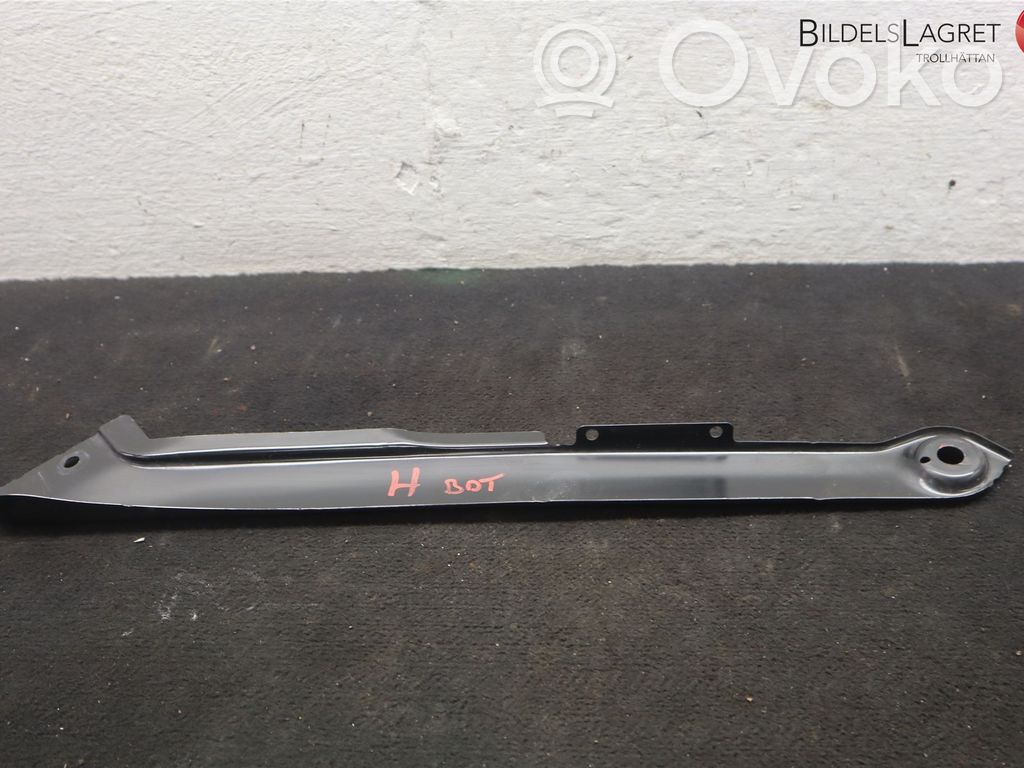 Volkswagen Golf VII Radiateur panneau supérieur d'admission d'air 