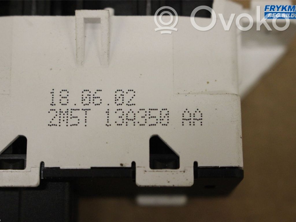 Ford Focus Hazard light switch 