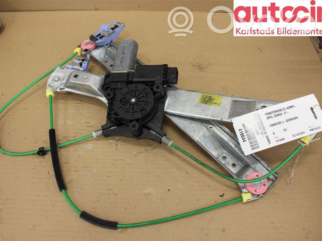 Opel Corsa D Macara ușă față cu motor 