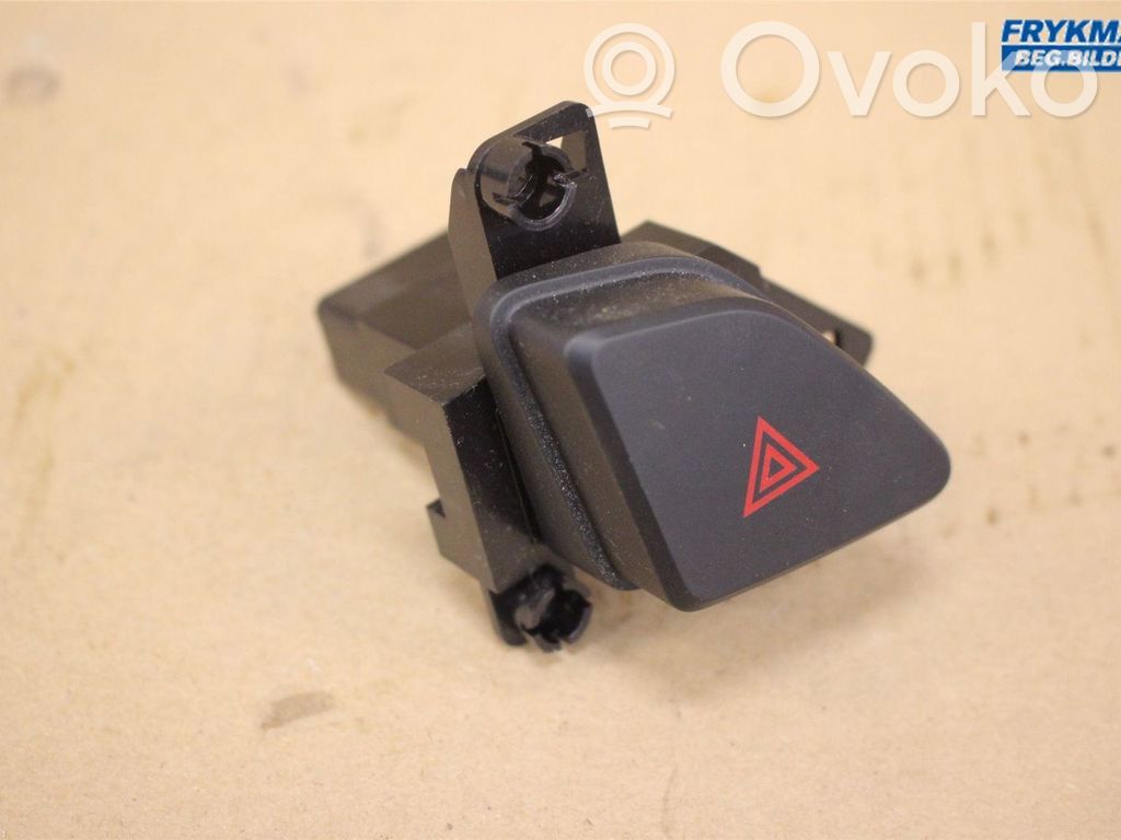 Hyundai i30 Botón interruptor de luz de peligro 