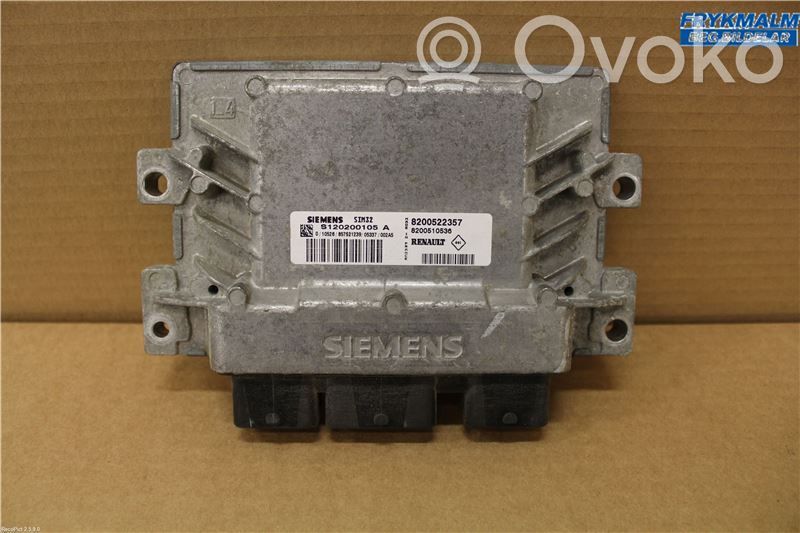 Renault Clio III Unité de commande / module d'injection 