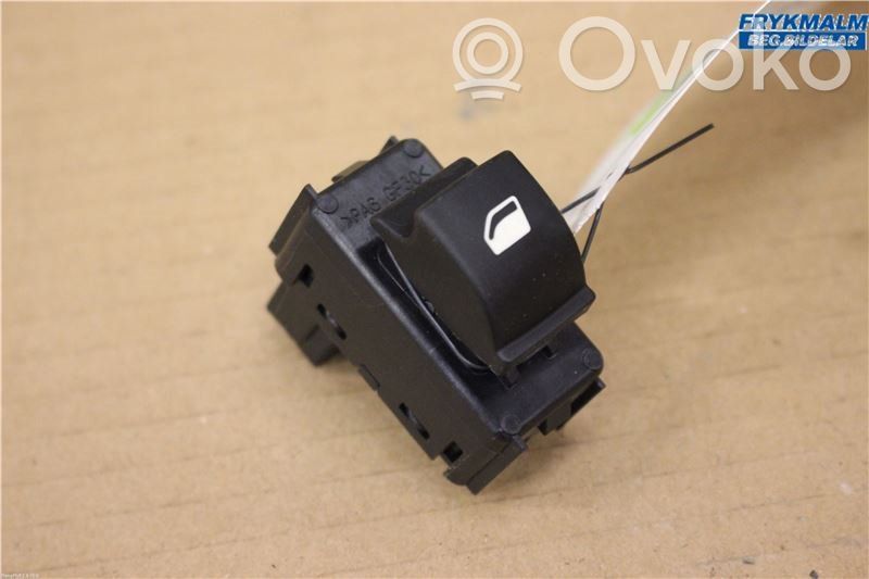 Electric window control switch   6490JY,96657926XT