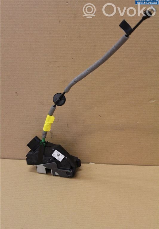 Ford Kuga II Front door lock 
