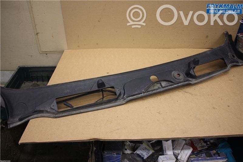 BMW 3 E90 E91 Wiper trim 