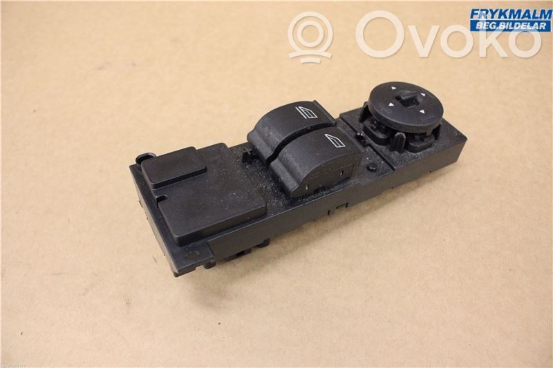 Ford Focus Electric window control switch 