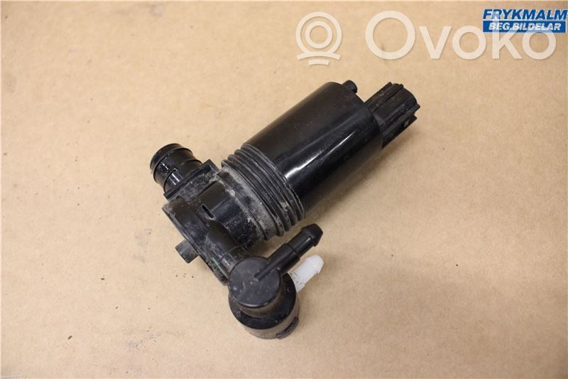Ford Fiesta Windscreen/windshield washer pump 