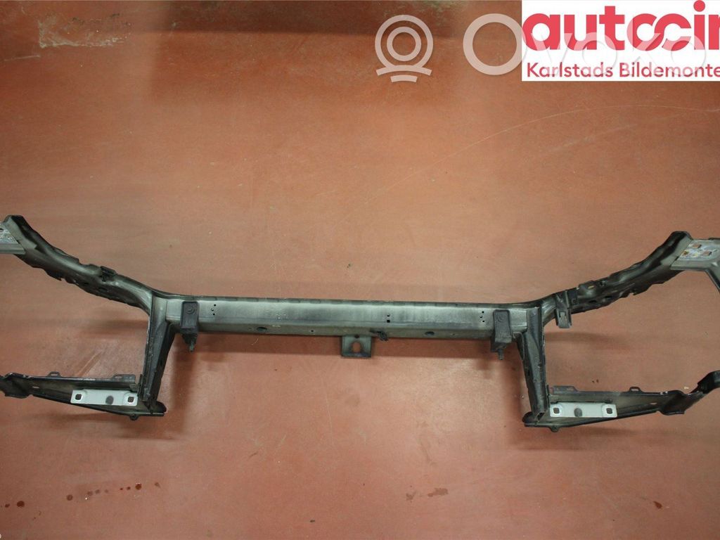 Land Rover Freelander 2 - LR2 Radiatoru panelis 