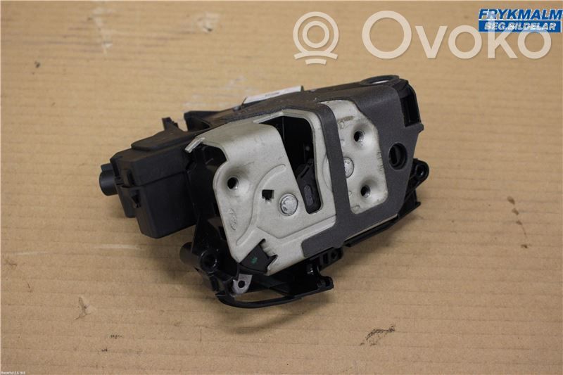 Ford Focus Aizmugurē slēdzene 