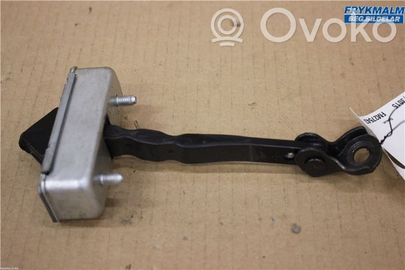 Mazda 6 Etuoven pidätin 