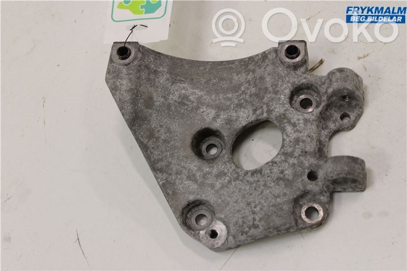 Volvo V40 A/C compressor mount bracket 