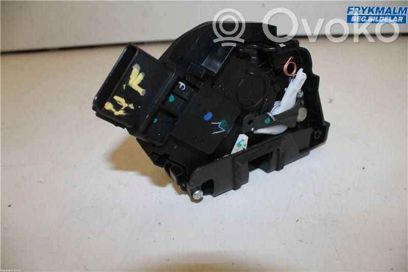 Ford Ka Priekšpusē slēdzene 
