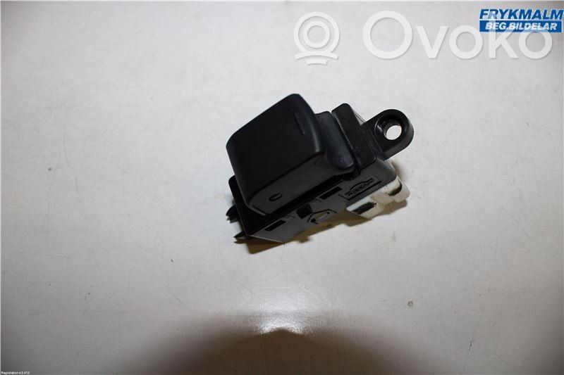 Subaru Outback Electric window control switch 
