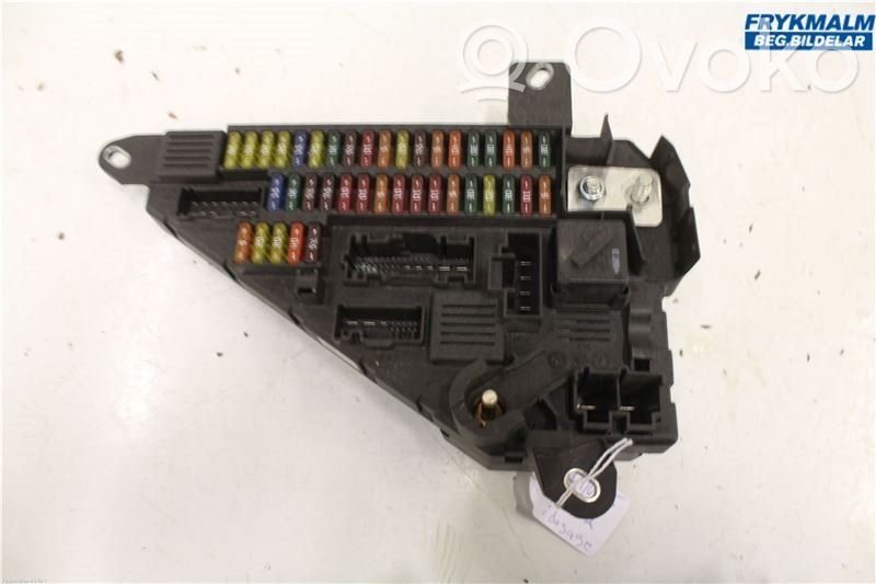 BMW 5 E60 E61 Fuse module 